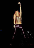 th_34623_celebrity_paradise.com_Shakira_live_Sou_Paulo_004_122_227lo.jpg