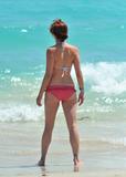 th_29129_babayaga_Jessica_Sutta_bikini_candids_Miami_Beach_03_27_2011_19_123_592lo.JPG