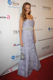 http://img11.imagevenue.com/loc385/th_45274_Petra_Nemcova_9th_elton_john_aids_gala_00_122_385lo.jpg