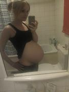 Pregnant selfies-m4jh7r8uu0.jpg