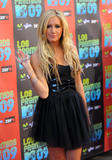 http://img11.imagevenue.com/loc451/th_84821_Ashley_Tisdale_at_the_Los_Premios_MTV_2009_Latin_America_Awards2_122_451lo.jpg
